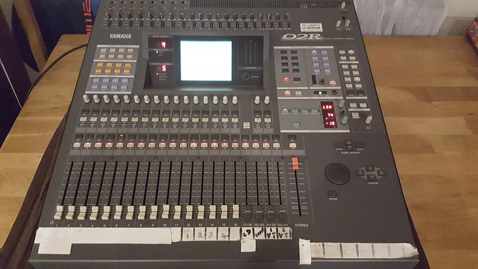 Yamaha O2R Digital Recording Mixing Console. Version 2 in Fairwater