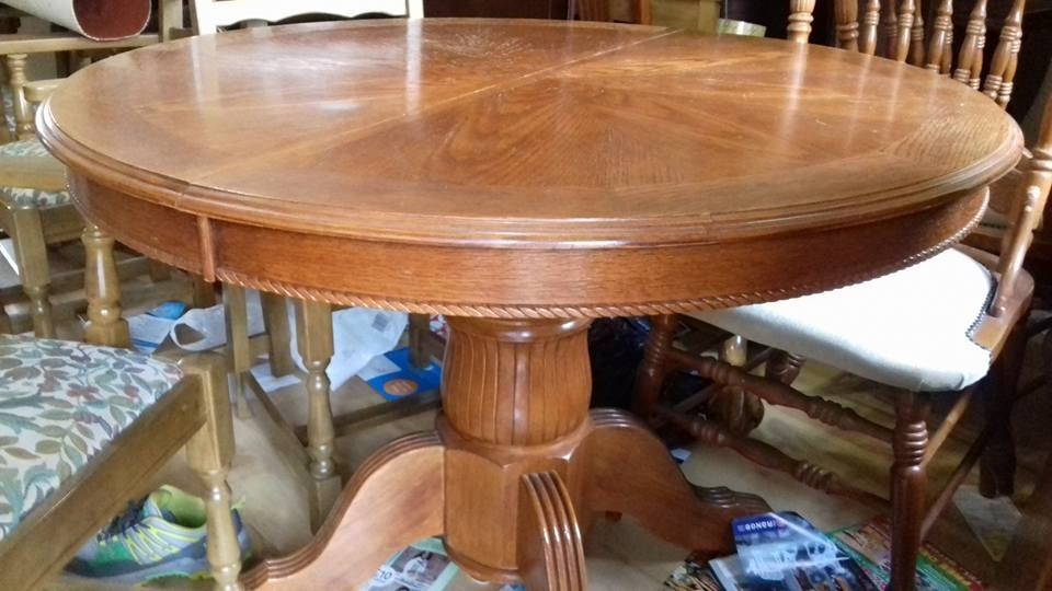 Round dining table,solid oak,extendable,carved leg,105150cm,adjust