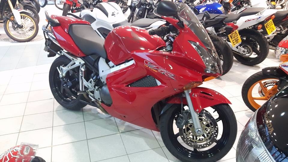 Honda vfr 800 2003