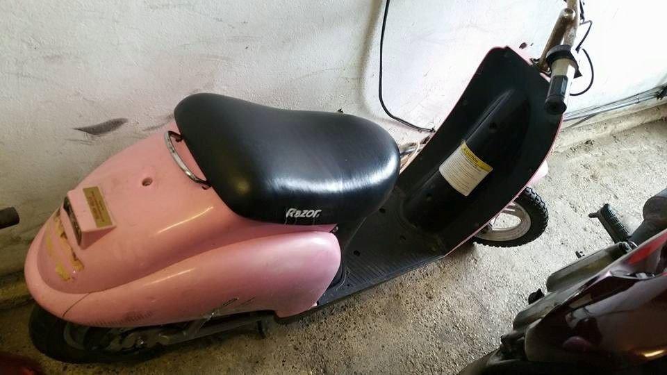Razor Pocket rocket Mod Bella 24v electric scooter bike in Bexley
