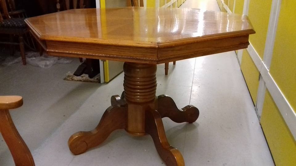 Octagon Dining Table Solid Oak Extendable Carved 115 160cm Adjust