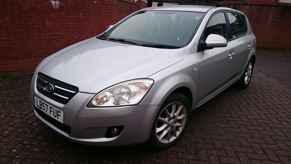 Kia Ceed (113bhp) 5 door Diesel with roof bars in Devizes, Wiltshire Gumtree