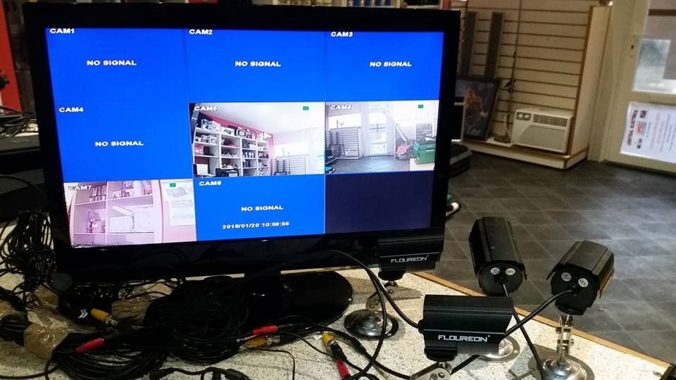 Samsung 8 Channel H, 264 DVR CCTV Kit In 22" Monitor 4 Cameras SME