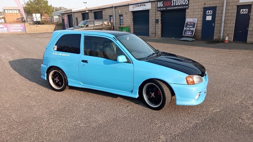 Toyota glanza v