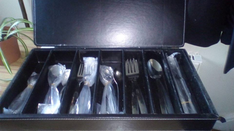Unused 44pc Anthony Worrall Thompson Cutlery Set Still available 2.07.18 in Castlereagh
