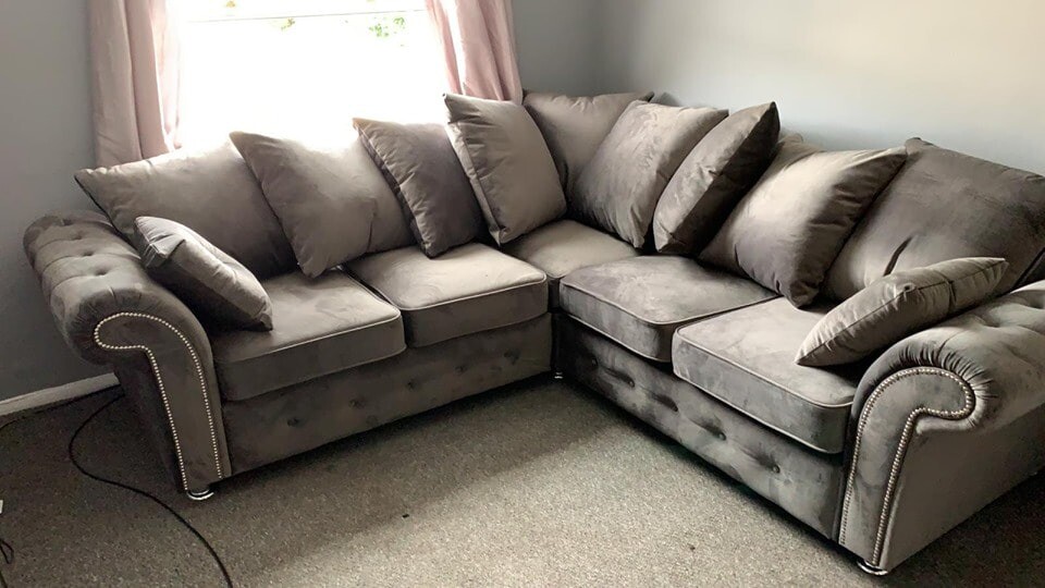 SAME DAY DELIVERY AVAILABLE NEW ASHWIN PLUSH VELVET CORNER SOFA OR
