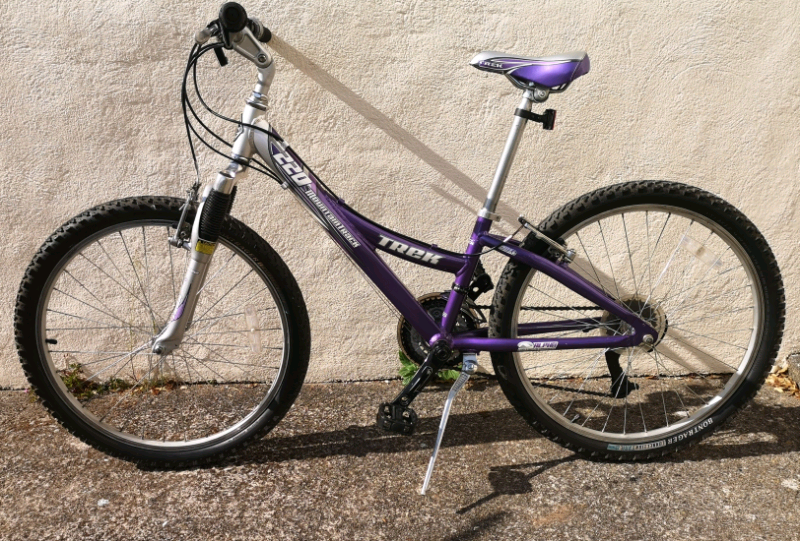 Trek mt 220 purple 2025