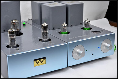 HiFi Vacuum Tube Audio Preamplifier with Power supply/amplification split design