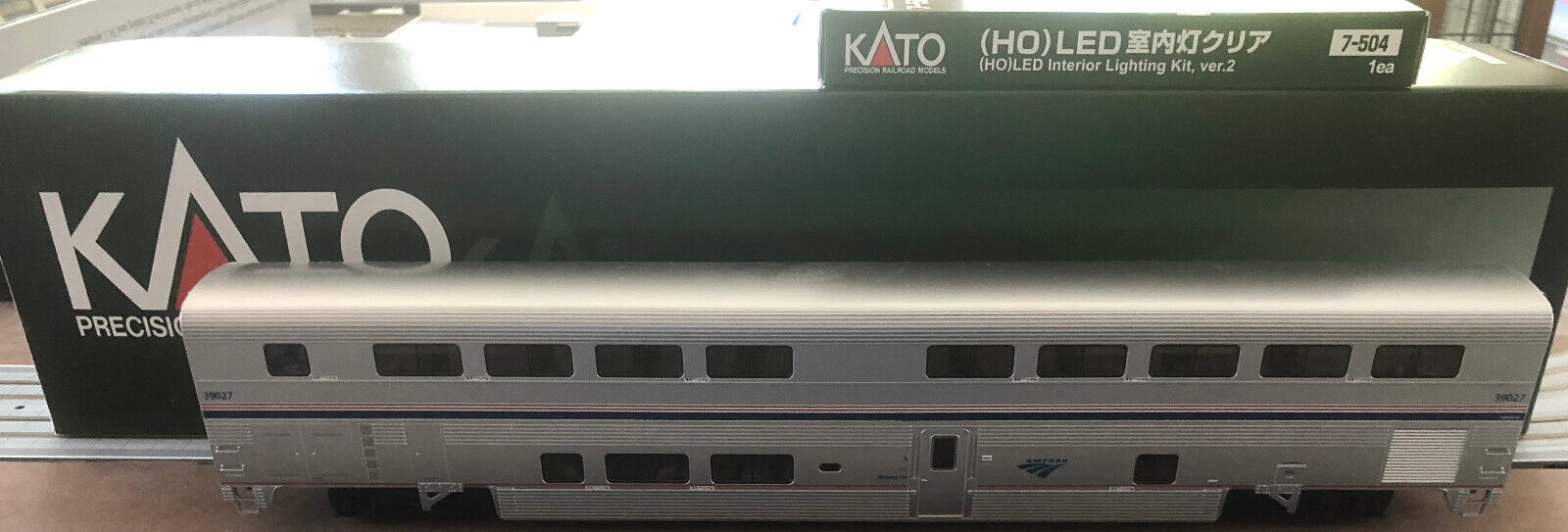 Kato HO 35-6251 Superliner II Transition Sleeper Car, Amtrak Kato HO 35-6251 Superliner II Transition Sleeper Car, Amtrak