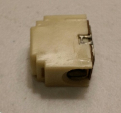 Vintage P&S Convenience Single Outlet 1420 Ivory Package Of 10