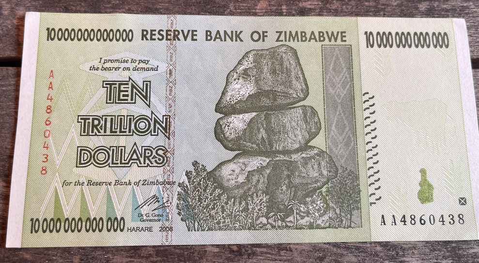 Zimbabwe 2008 10 TRILLION DOLLARS BANKNOTE AA New UNC 100 TRILLION SERIES