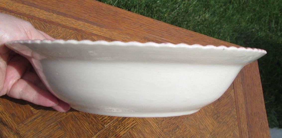 VTG BLUE RIDGE SOUTHERN  POTTERIES PINK PURPLE FLOWER WREATH VEGETABLE BOWL