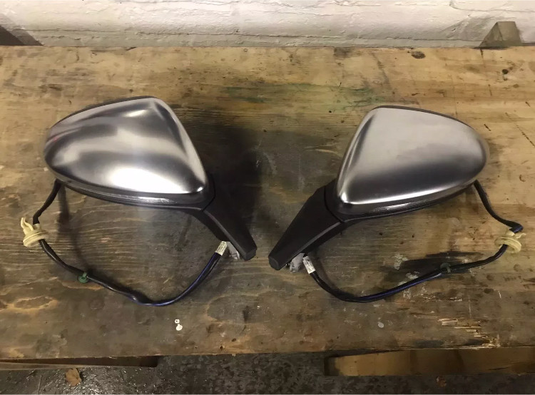 Vw golf mk7 R genuine wing mirror power folding puddle light in Bradford, West Yorkshire Gumtree