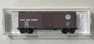 Micro-Trains Line N Gauge PS-1 40' Box Car Pacific Great Eastern #020 00 970