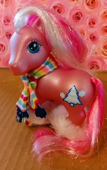 My Little Pony G3 Mittens Pink Christmas Tree Winter Pony w/ Mittens Scarf EUC