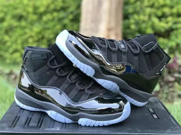 Air Jordan 11 Retro Men's Black Basketball Shoes 