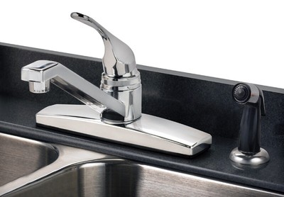 Home Plus  Traditional  One Handle  Chrome  Kitchen Faucet