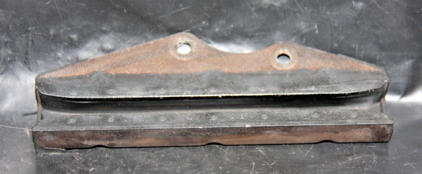 Chain Guide Axle D'Balance 1269544B00 SUZUKI Dr 750 DR 800 S