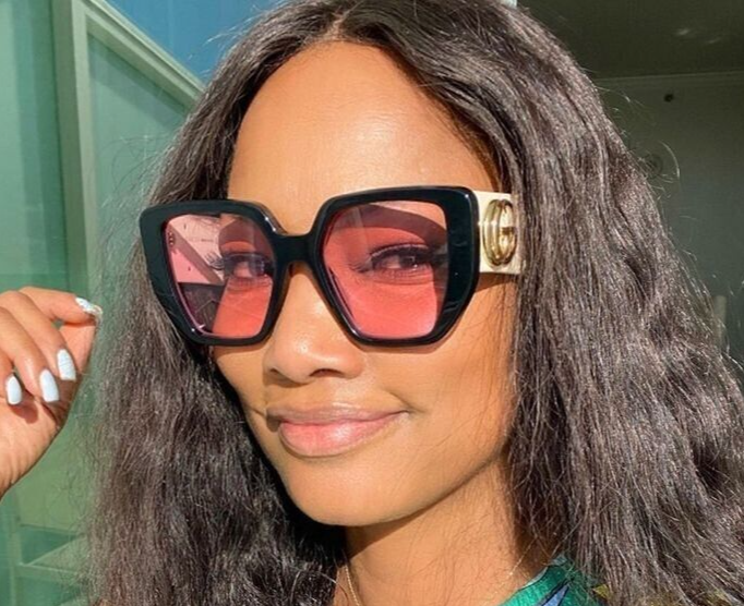 Pre-owned Gucci Gg0956s Oversized Square Women Sunglasses Black Frame Pink Lens