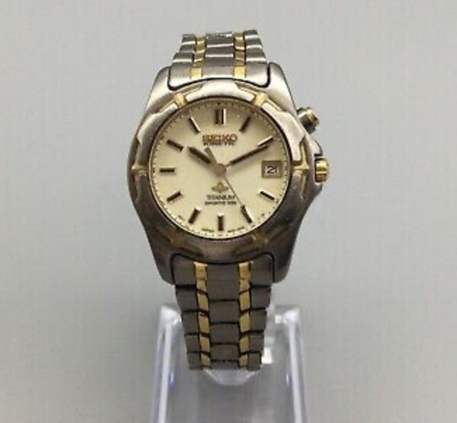 Seiko Kinetic Titanium Watch Women Silver Gold Two Tone 3M22 Seiko Kinetic Titanium Watch Women Silver Gold Two Tone 3M22