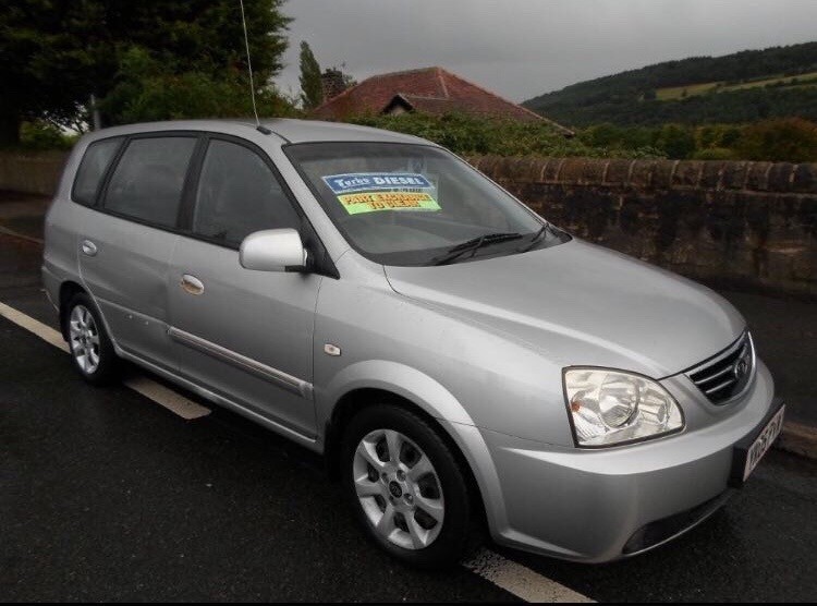 Kia carens 2005 года