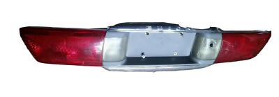 00-05 BUICK LESABRE TRUNK CENTER TAIL LIGHT TAILLIGHT LAMP PANEL ASSEMBLY REAR