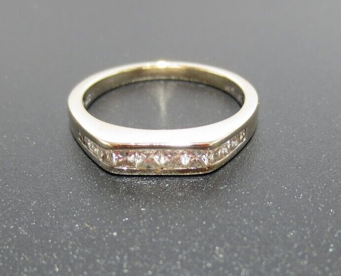 18K YG PRINCESS CUT DIAMOND BAND RING .35 tcw SZ 7 3.94