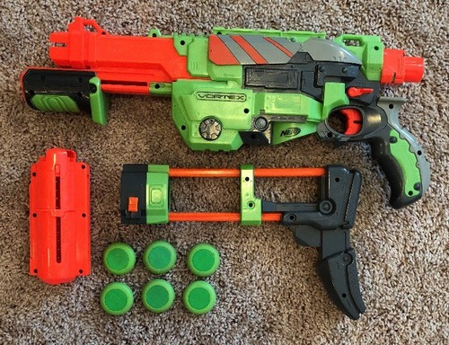 NERF Vortex PRAXIS Blaster w/ Tailstock, Disc Magazine and 6 Discs