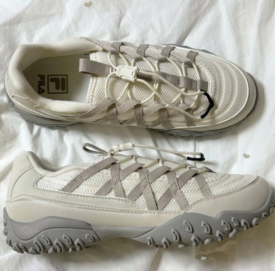 【FILA】Echappe Lace [正規品 / 関税・送料込み] 1XM02347G004 FILA】ECHAPPE LACE [正規品 / 関税 送料込み] 1XM02347G920