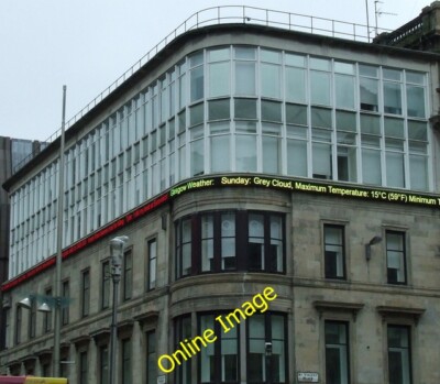 Photo 6x4 Glasgow Weather Displayed on a rolling matrix sign at the corne c2013