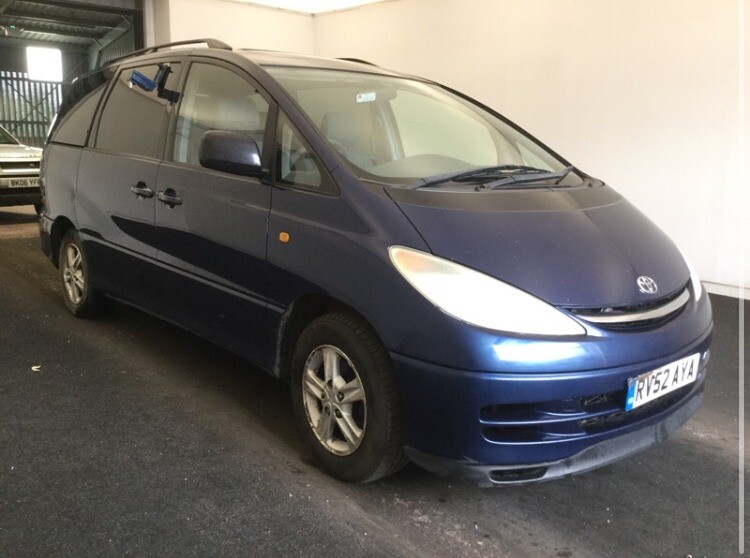 Toyota previa 2002