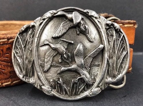 VINTAGE 1986 BERGAMOT BRASS WORKS I-45 Ducks In Flight W/ Embossed Leather Belt