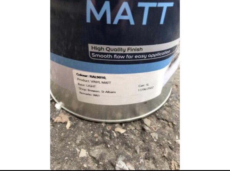 Vinyl Matt Dulux Ral 9010 in Colindale, London Gumtree