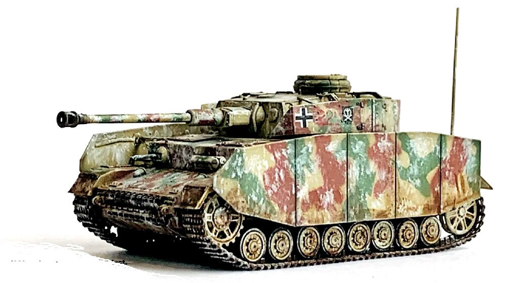 PzKpfw III Ausf. H & M4A4 シャーマン PzKpfw III Ausf. H & M4A4 シャーマン