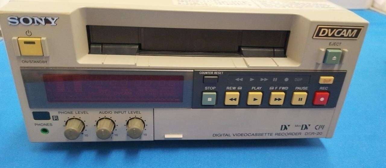 希少 SONY DSR-20 業務用DVCAMデッキ 楽天市場】【中古】 SONY DSR-20 業務用 DVCAM ビデオデッキ