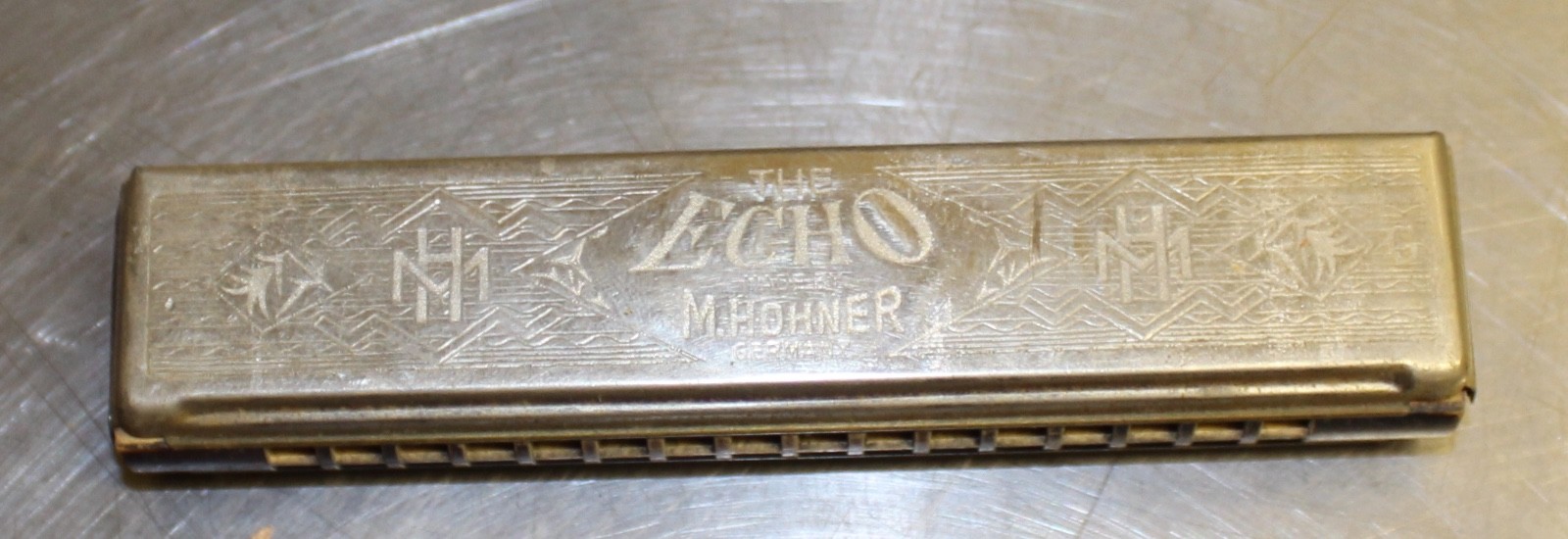 M. Hohner Germany THE ECHO #606 Two Sided Harmonica and box 1926-1927  Germany