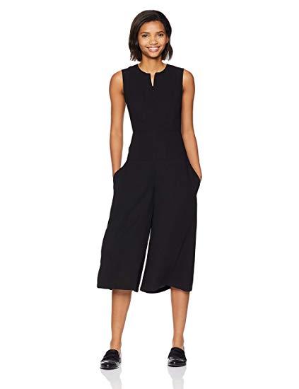 

Vince Camuto NWT Красивый черный креповый комбинезон с молнией спереди, размер 2