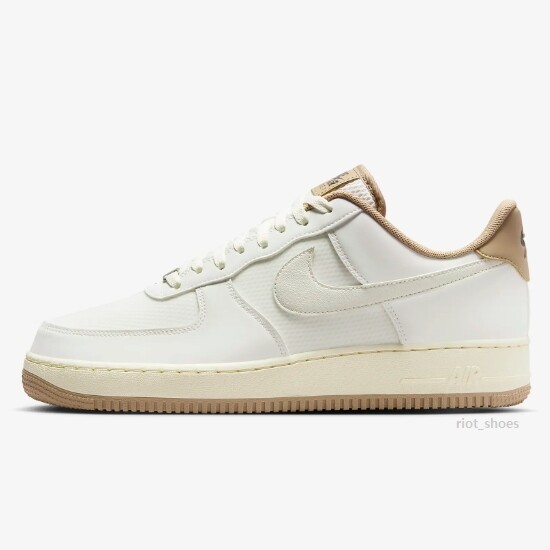 Кроссовки Nike Air Force 1 07 LV8 Summit белые (FZ5225-100) для ускоренной посадки