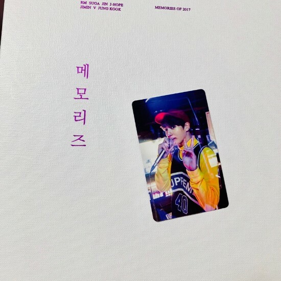 BTS 2017 MEMORIES DVD JIN トレカ付き BTS JIN MEMORIES OF 2017 Official Photocard With mount Blu