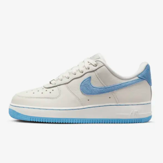 Женские кроссовки Nike Air Force 1 University Blue (DX1193-100) Expeditedship