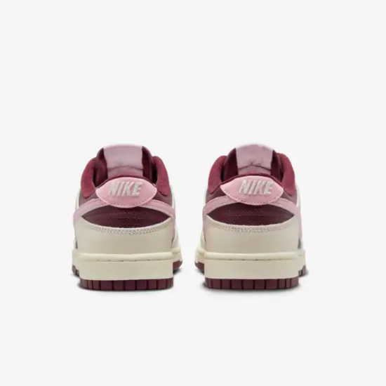 Nike slippers maroon hot sale
