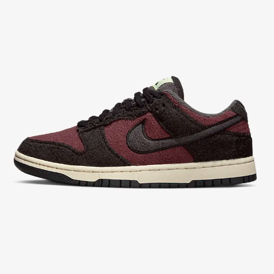 Женские флисовые кроссовки Nike Dunk Low SE Burgundy Crush (DQ7579-600)