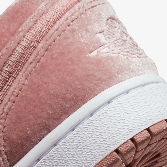 Pre-owned Jordan Nike Women's Air  1 Low Se Velvet Shoes 'rust Pink' (dq8396-600)