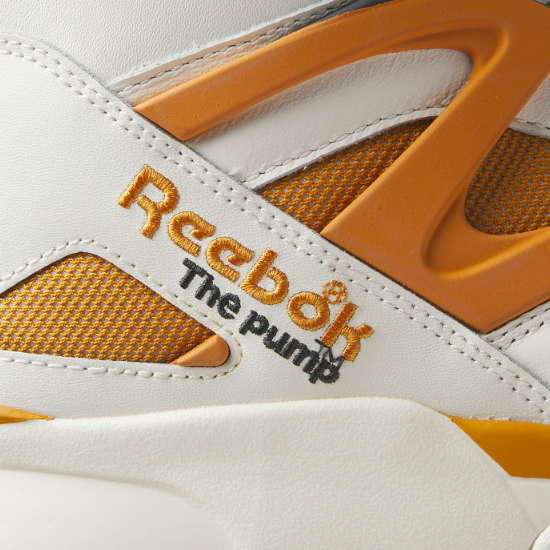 Pre-owned Reebok Pump Omni Zone 2 Basketball Shoes 'white/orange'- If4775 Expeditedship