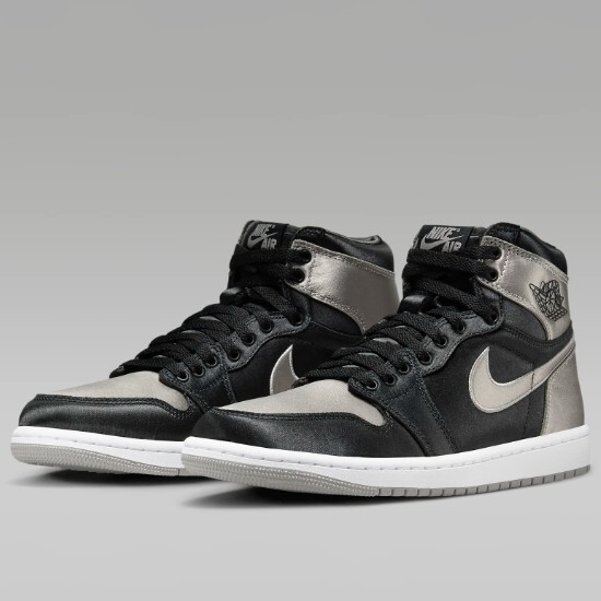 Pre-owned Jordan Nike Women's Air  1 Retro High Og (fd4810-010) Expeditedship In Black, Medium Grey