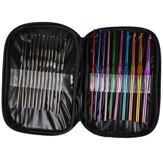 22pcs Crochet Hook Set Yarn Knitting Needles Sewing Tools DIY Crochet Craft Tool