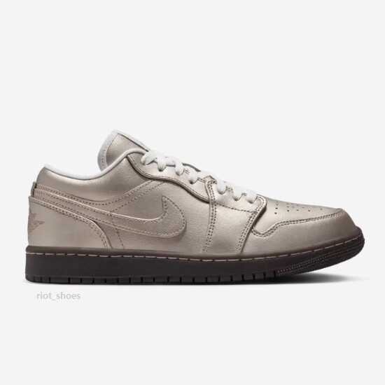 Быстрая доставка Nike Womens Air Jordan 1 Low SE Metallic Zinc (HQ3529-099)