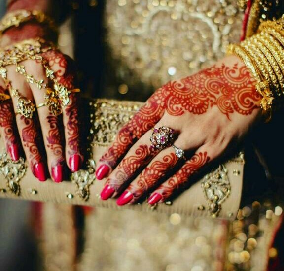 Professional Henna  Mehndi  Artist  BRIDAL  PARTY in 
