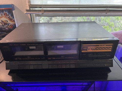Vintage Fisher cassette stereo CR-W883 double cassette deck