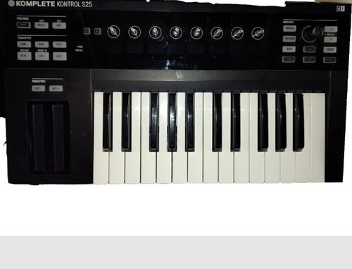 Native Instruments Komplete Kontrol S25 MIDI Keyboard Controller